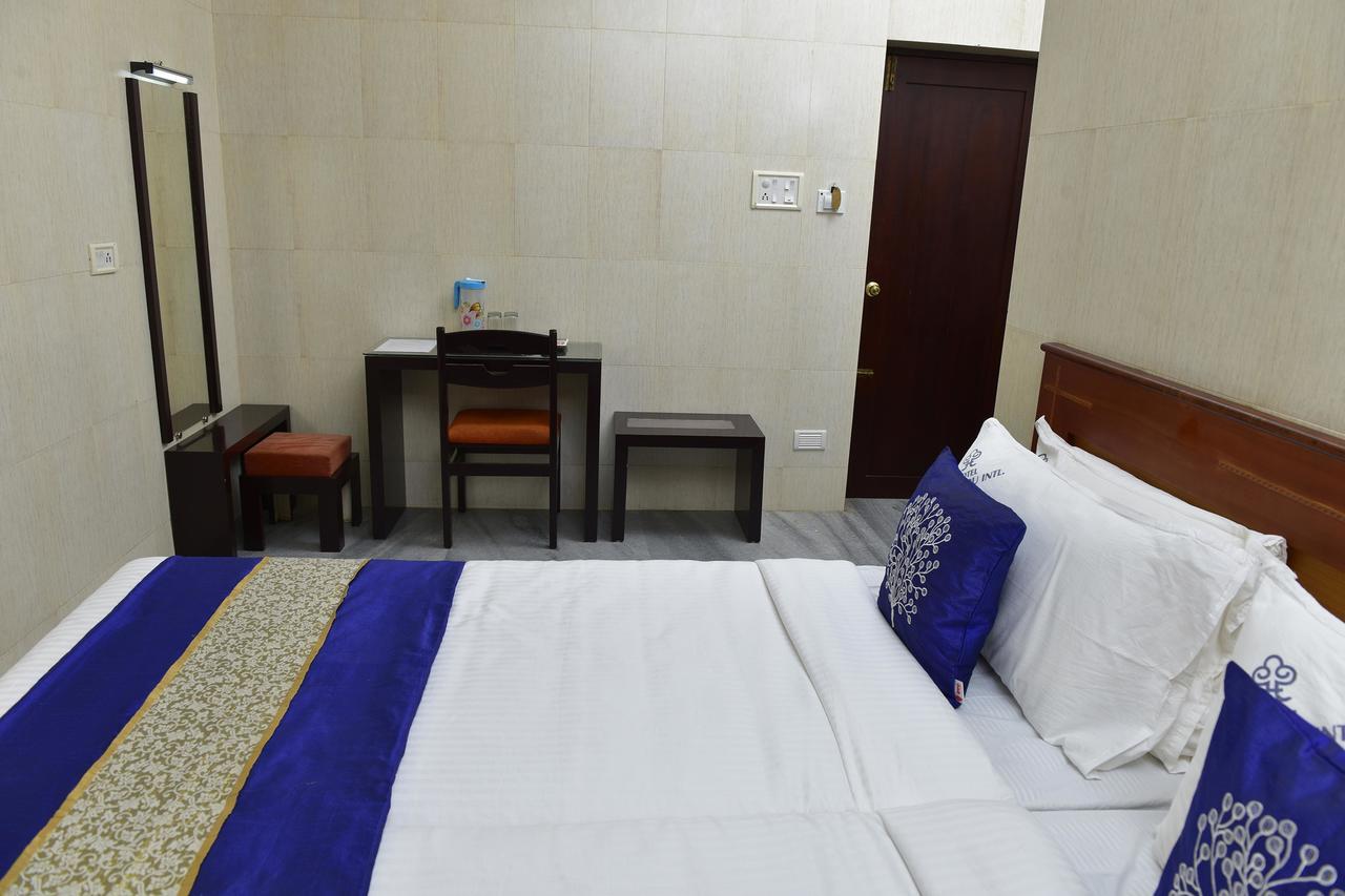 Oyo 9116 Thamburu International Hotel Thiruvananthapuram Dış mekan fotoğraf